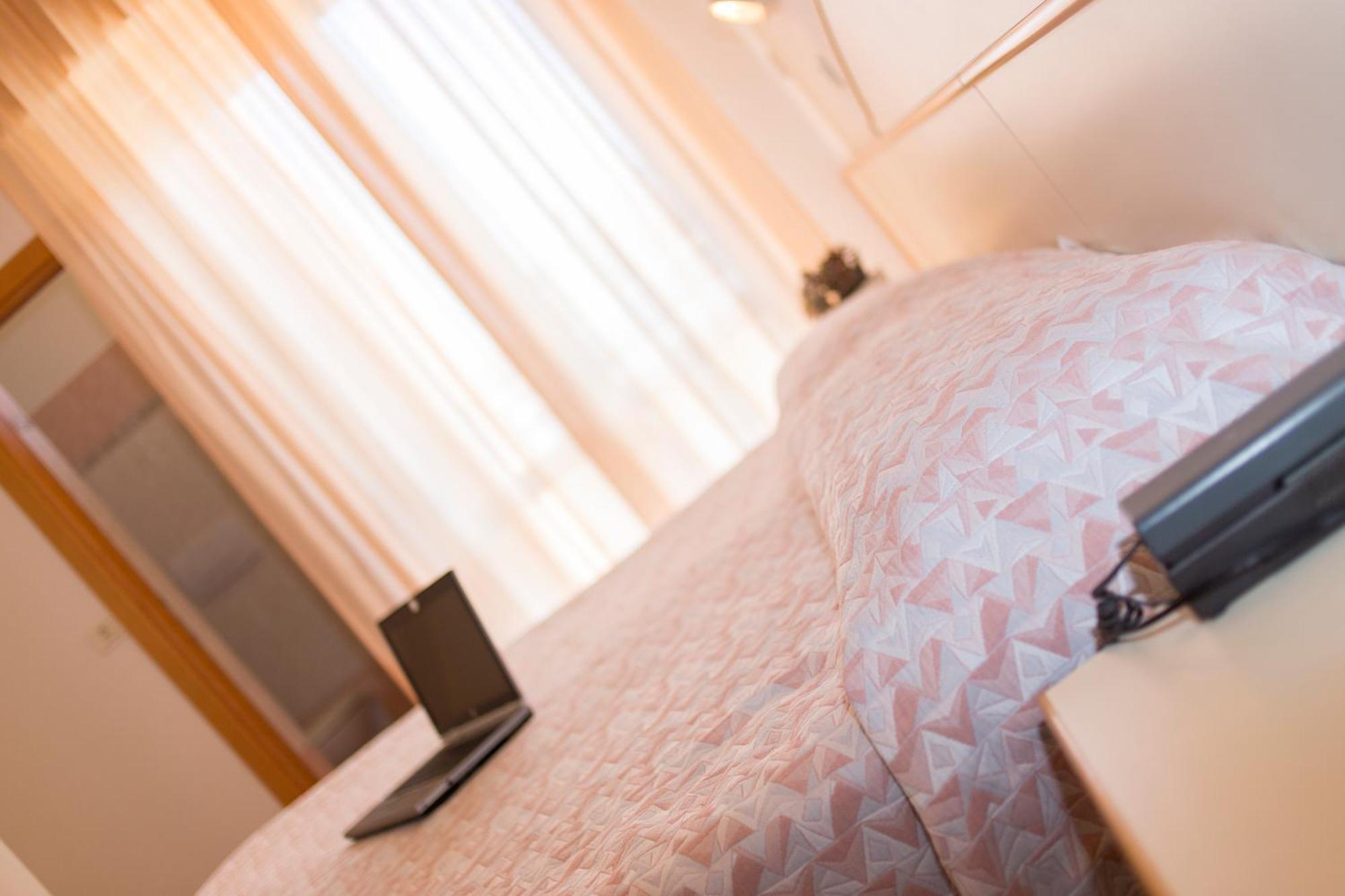 Hotel Silvia Misano Adriatico Habitación foto
